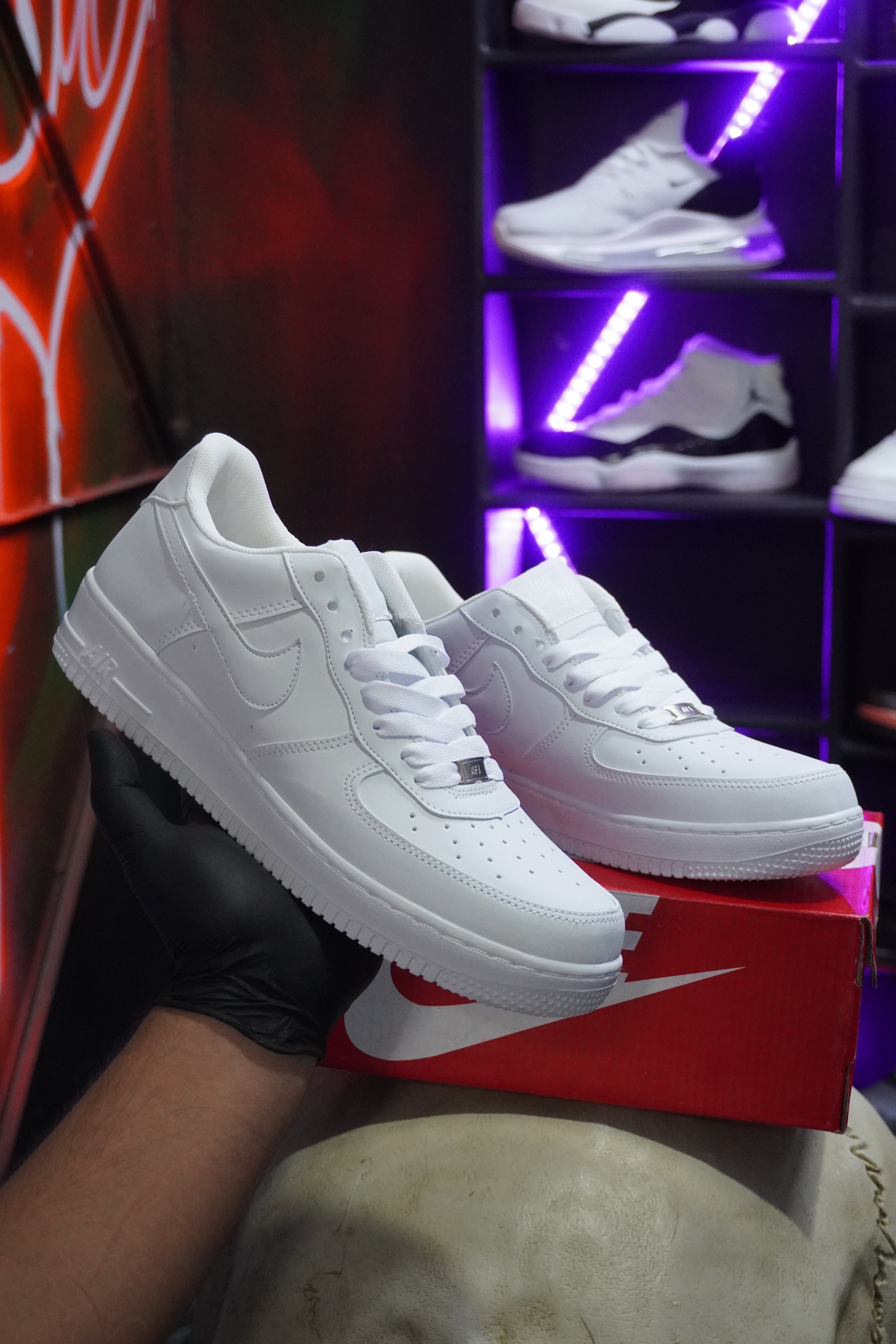 Nike Air Force 1 Low "Triple White"